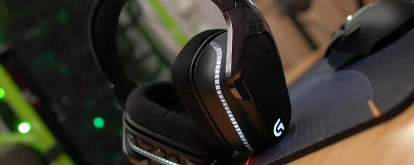 tech-g933-wireless-gaming-headset